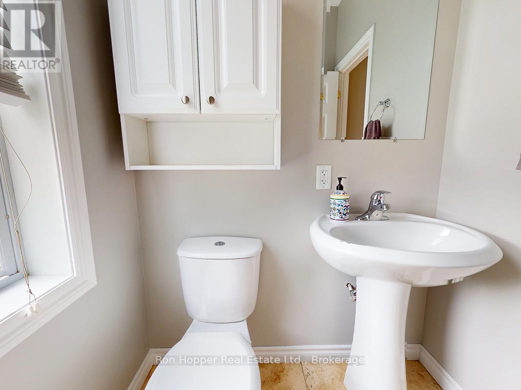 123025 Story Book Park Road, Owen Sound, Ontario  N4K 5N6 - Photo 10 - X12267300