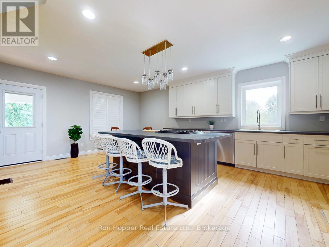 123025 Story Book Park Road, Owen Sound, Ontario  N4K 5N6 - Photo 4 - X12267300