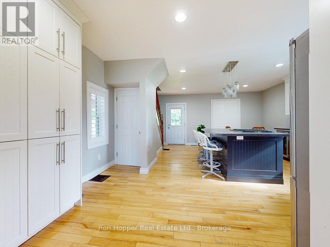 123025 Story Book Park Road, Owen Sound, Ontario  N4K 5N6 - Photo 5 - X12267300