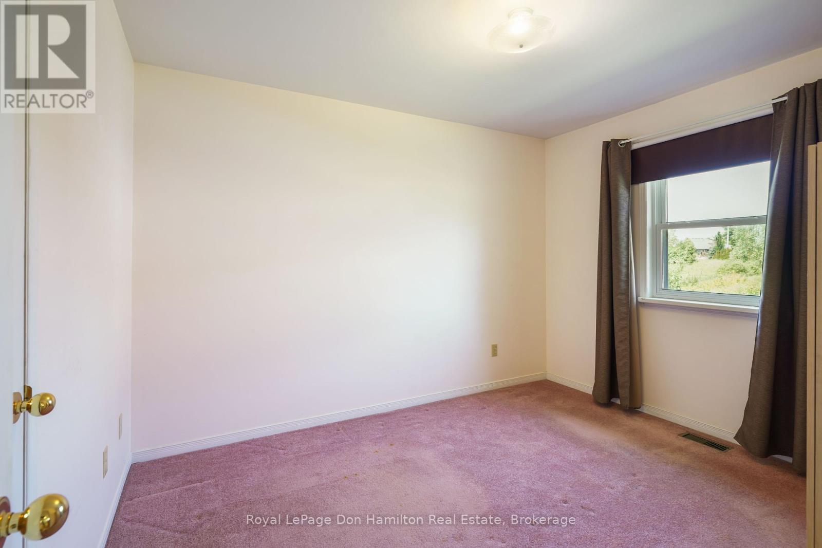 695 Reserve Avenue S, North Perth, Ontario  N4W 2L3 - Photo 18 - X12267325