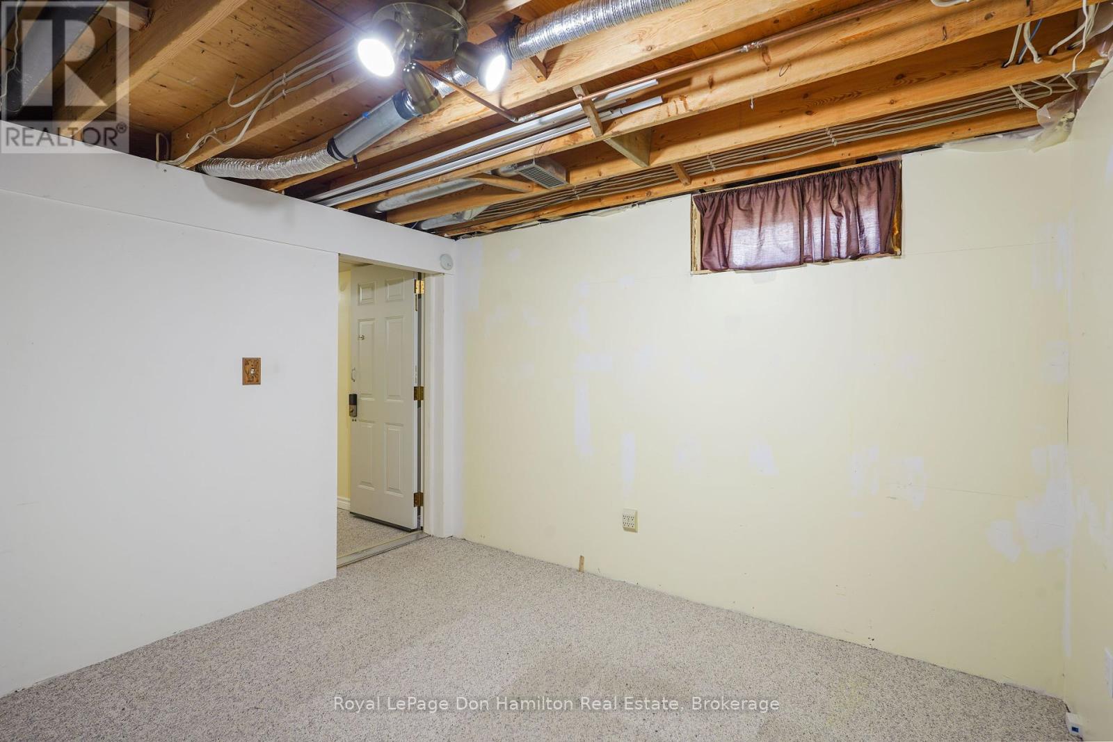 695 Reserve Avenue S, North Perth, Ontario  N4W 2L3 - Photo 31 - X12267325