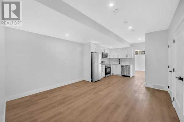 Property at 1528 18 Avenue NW image 5