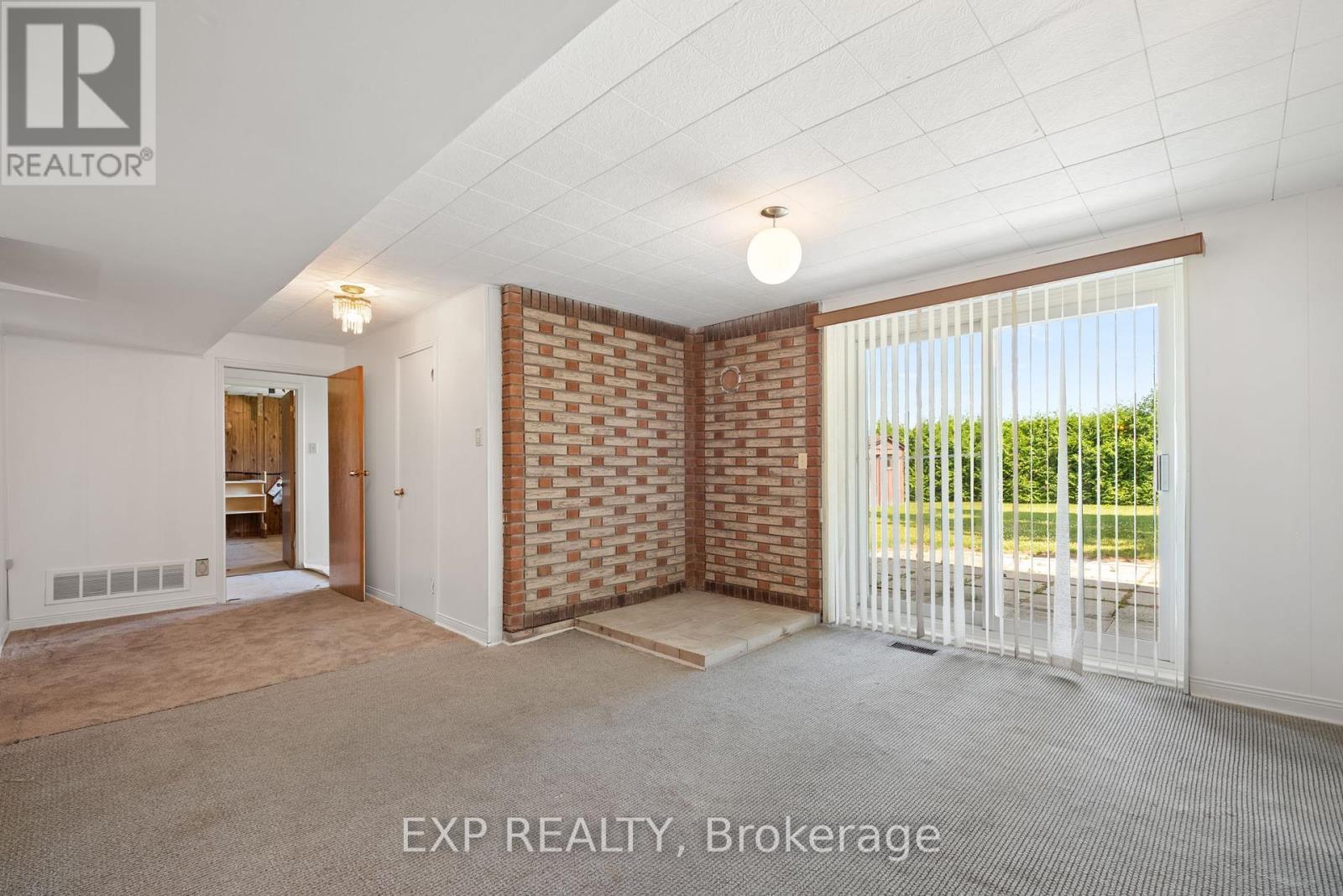 409 Innisfil Street, Barrie, Ontario  L4N 3G7 - Photo 32 - S12249555