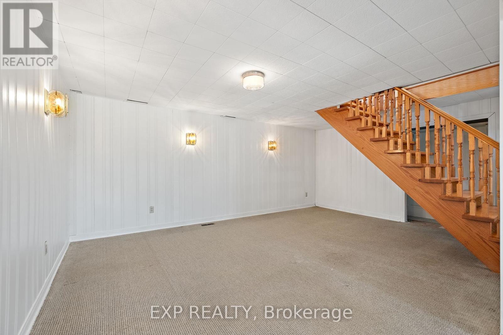 409 Innisfil Street, Barrie, Ontario  L4N 3G7 - Photo 35 - S12249555