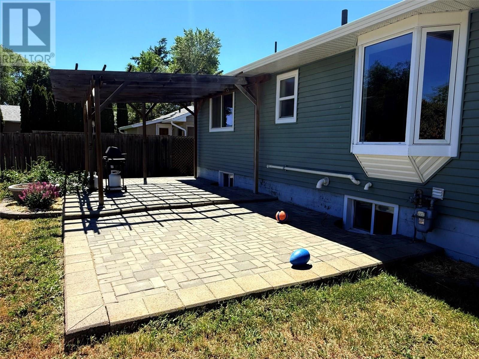 Property at 370 Mulberry Avenue image 3