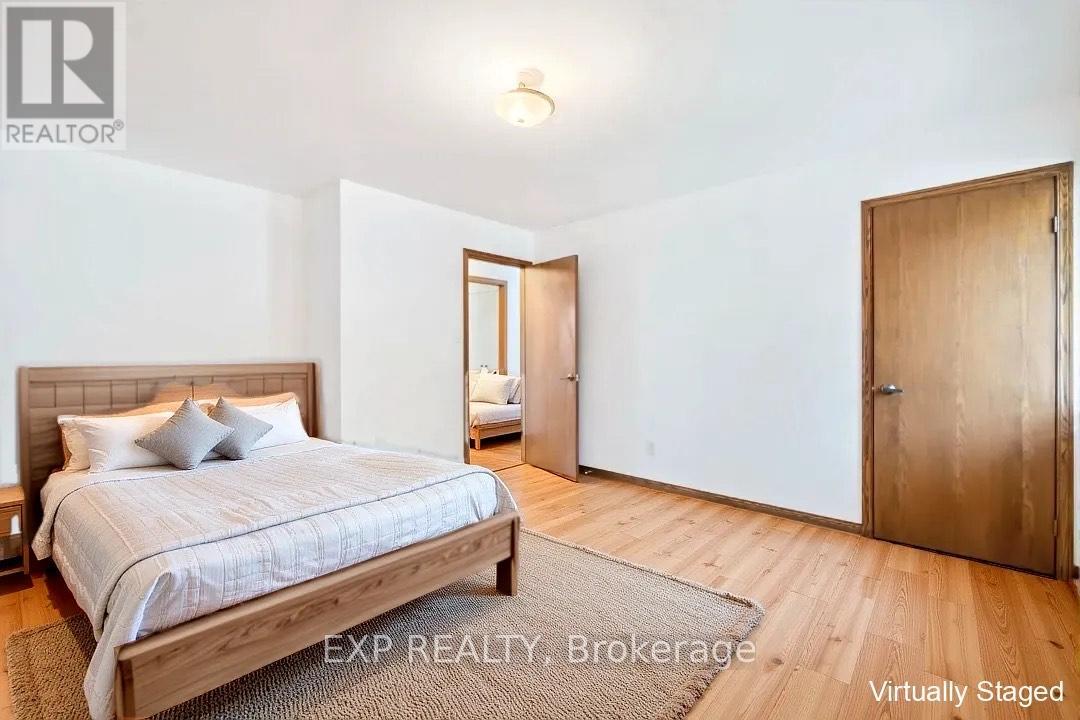 409 Innisfil Street, Barrie, Ontario  L4N 3G7 - Photo 25 - S12249555