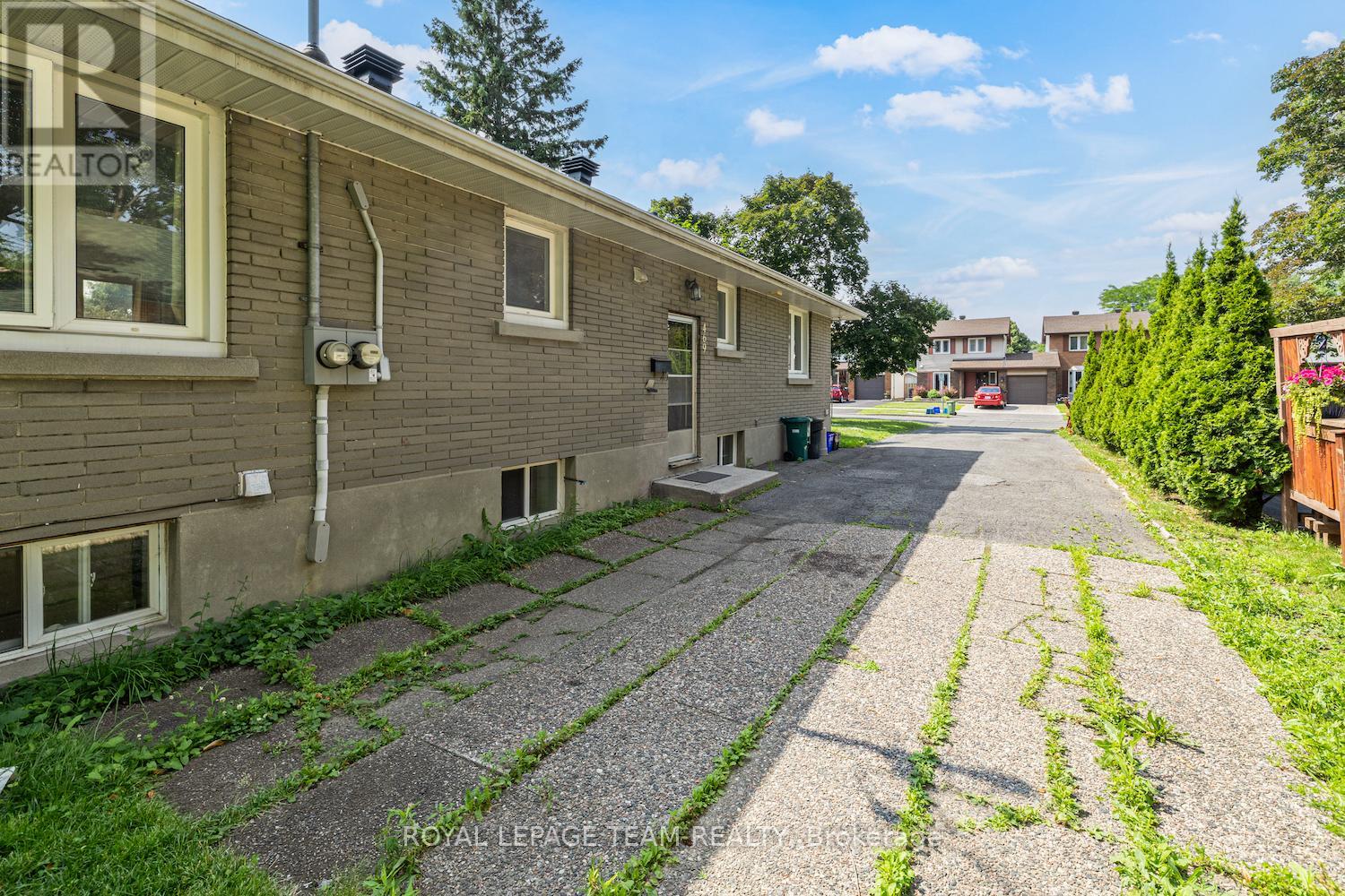 467-469 Braydon Avenue, Ottawa, Ontario  K1G 0W7 - Photo 21 - X12267256
