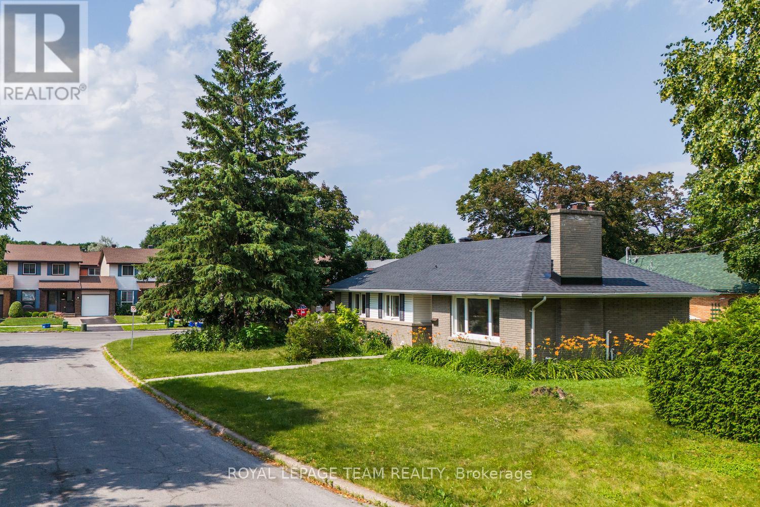 467-469 Braydon Avenue, Ottawa, Ontario  K1G 0W7 - Photo 38 - X12267264