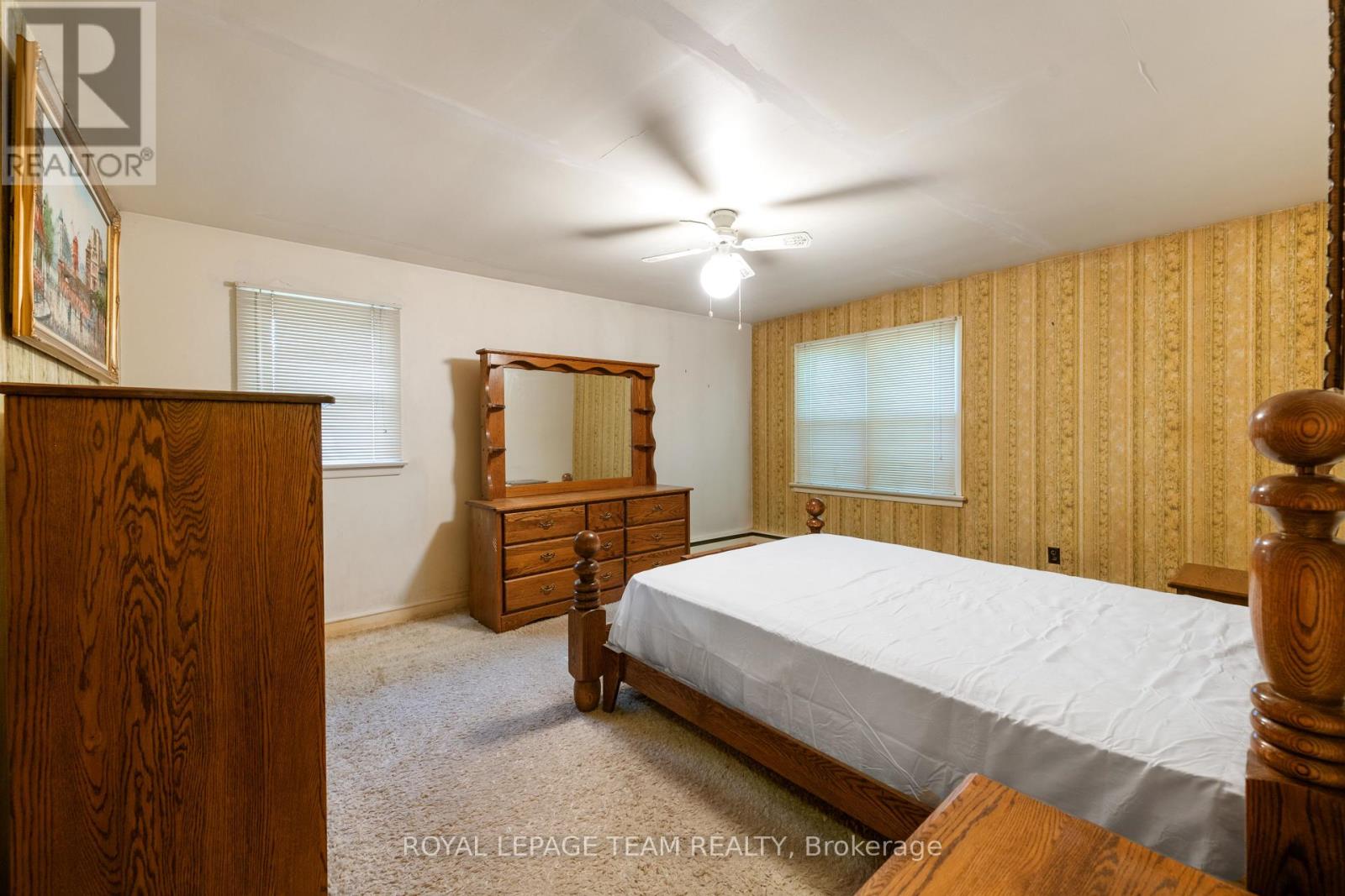 873 Dunlevie Avenue, Ottawa, Ontario  K2A 2Z3 - Photo 12 - X12267331