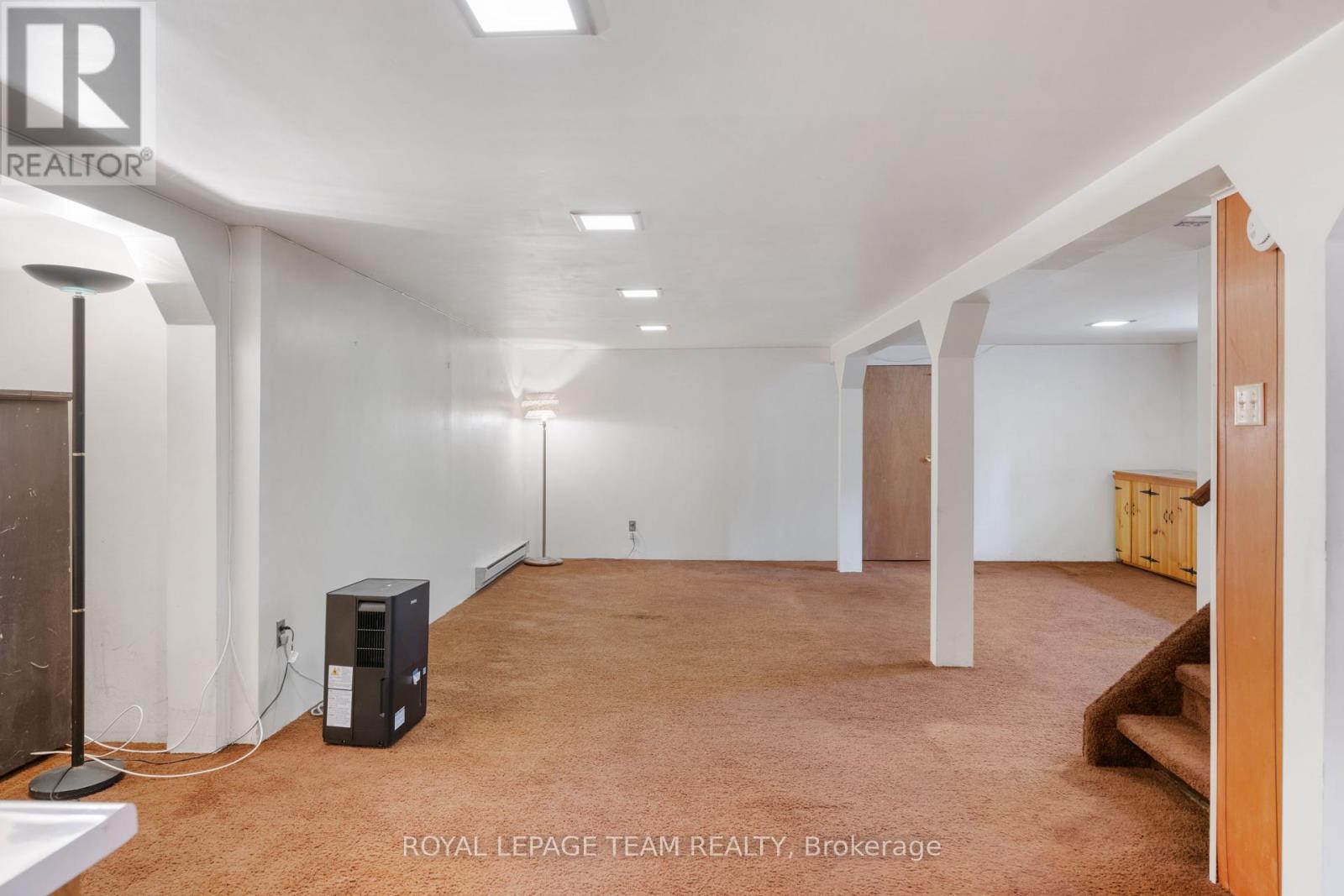 873 Dunlevie Avenue, Ottawa, Ontario  K2A 2Z3 - Photo 16 - X12267331