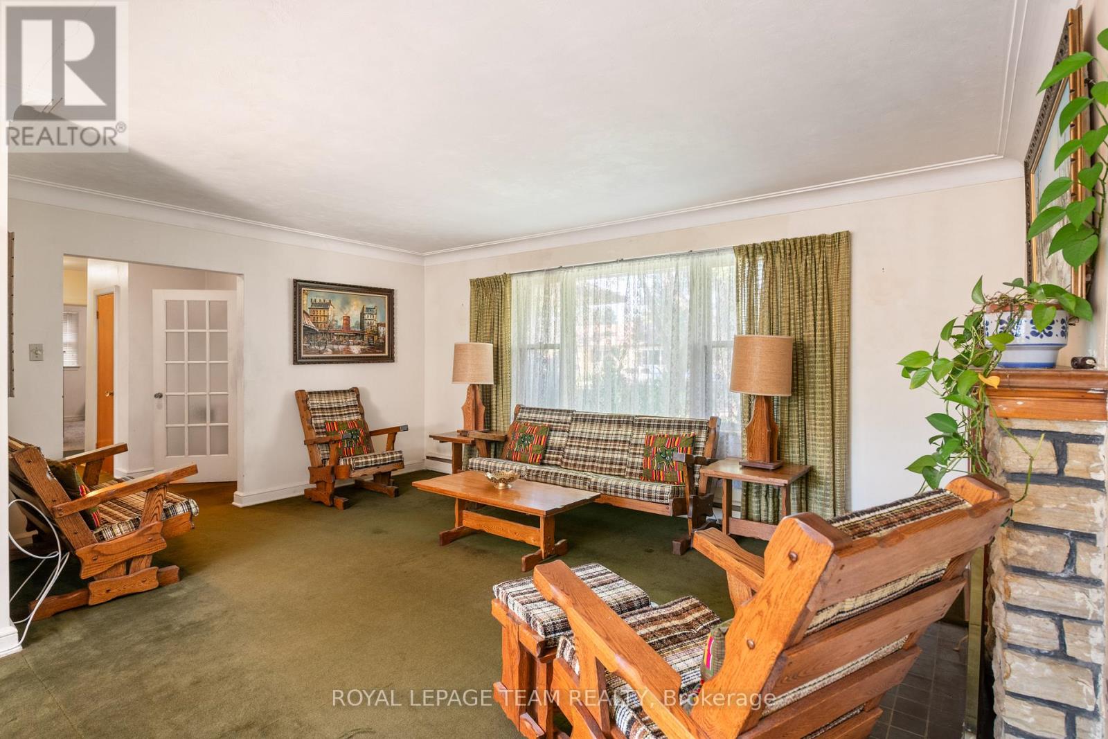 873 Dunlevie Avenue, Ottawa, Ontario  K2A 2Z3 - Photo 8 - X12267331