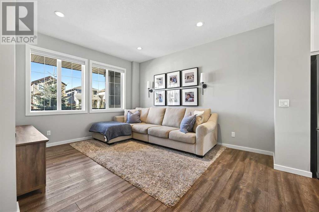Property at 29 Legacy Glen Way SE image 5