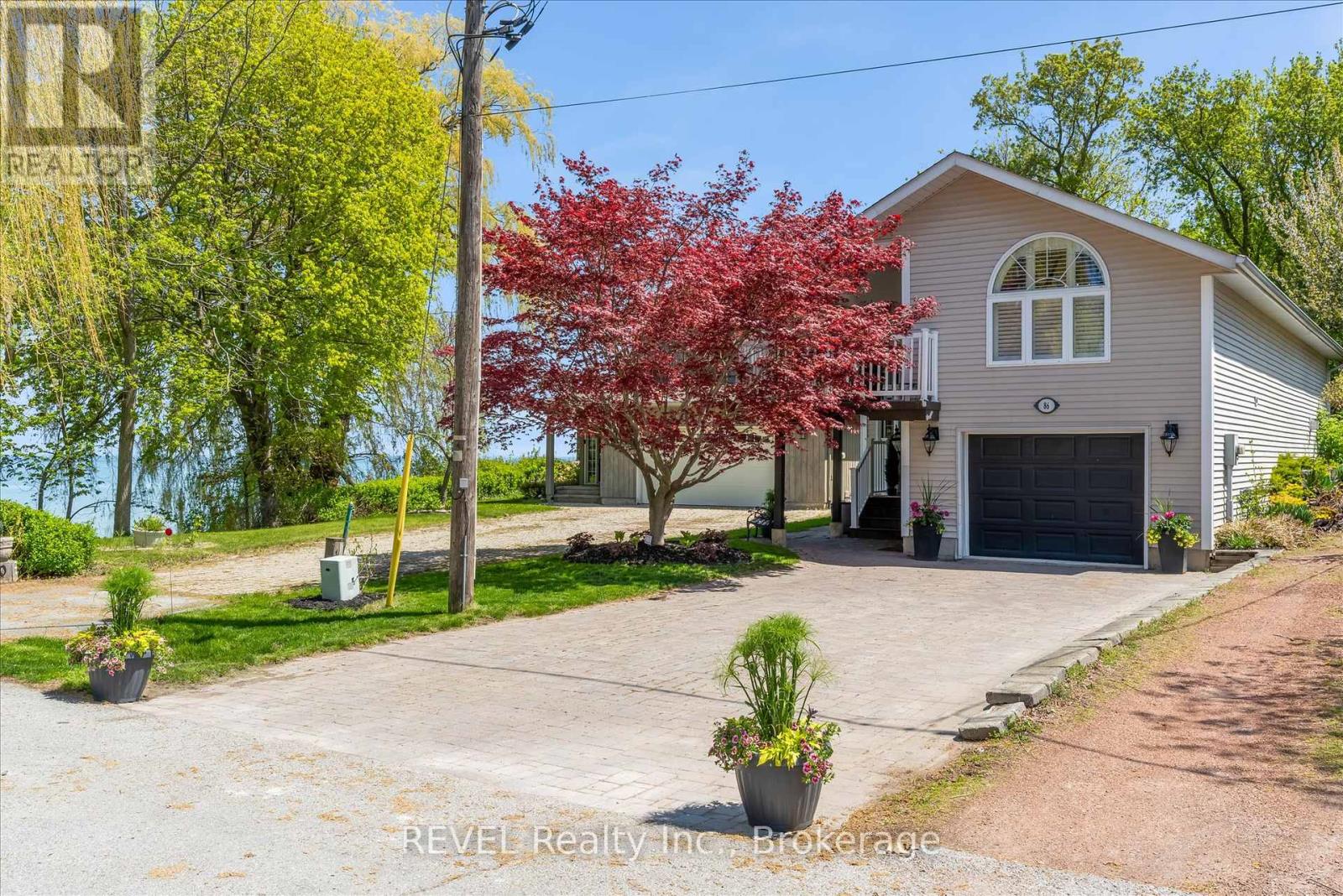 Property at 86 NEWPORT STREET image 2