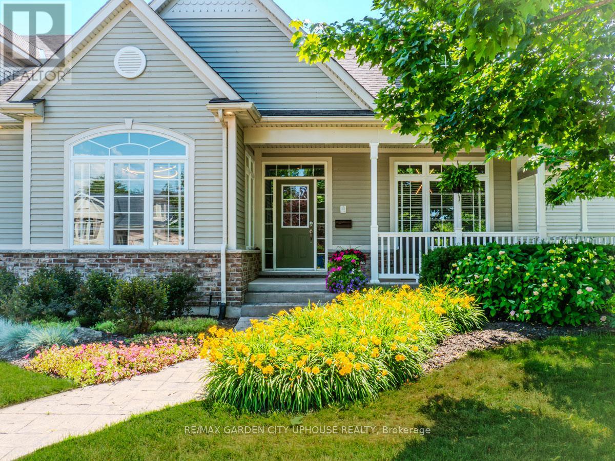 Property at 45 OARSMAN CRESCENT image 3