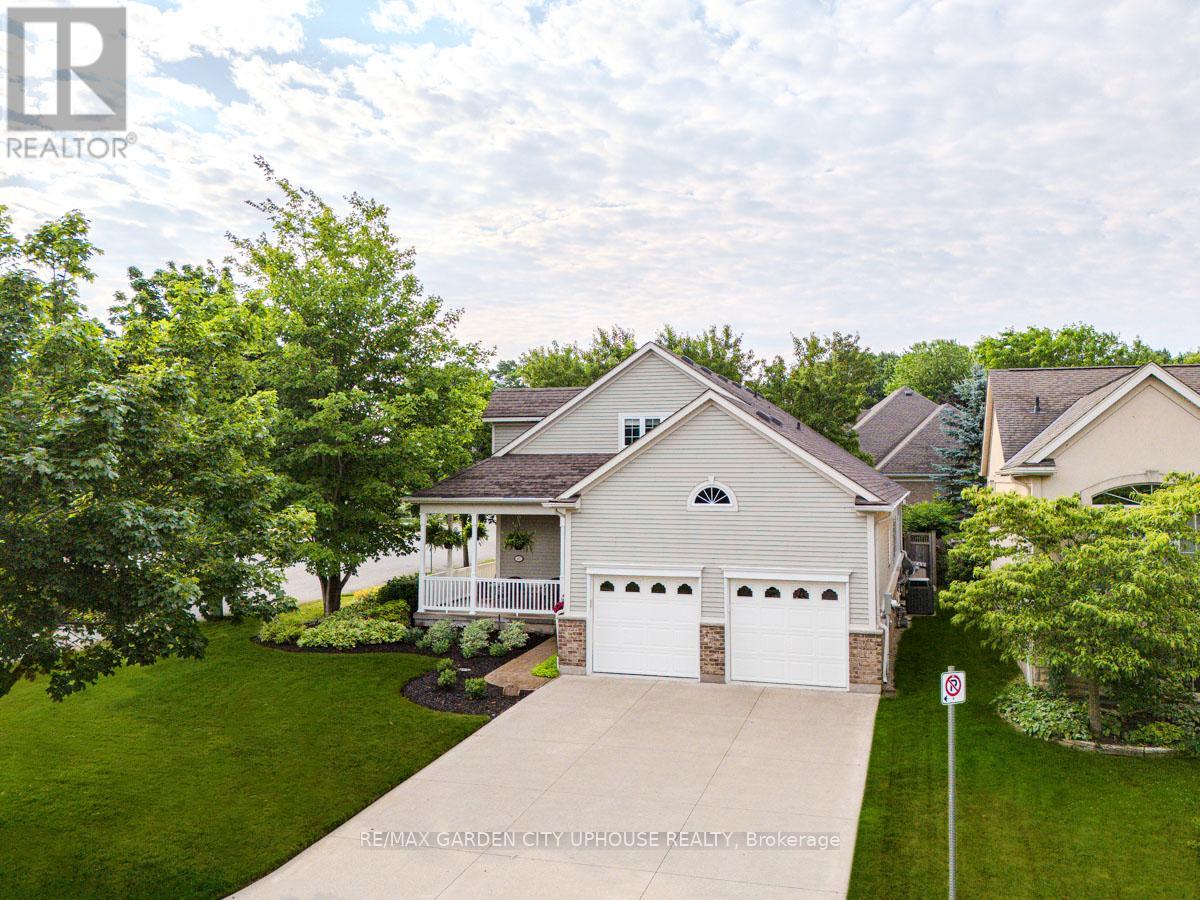 Property at 45 OARSMAN CRESCENT image 4