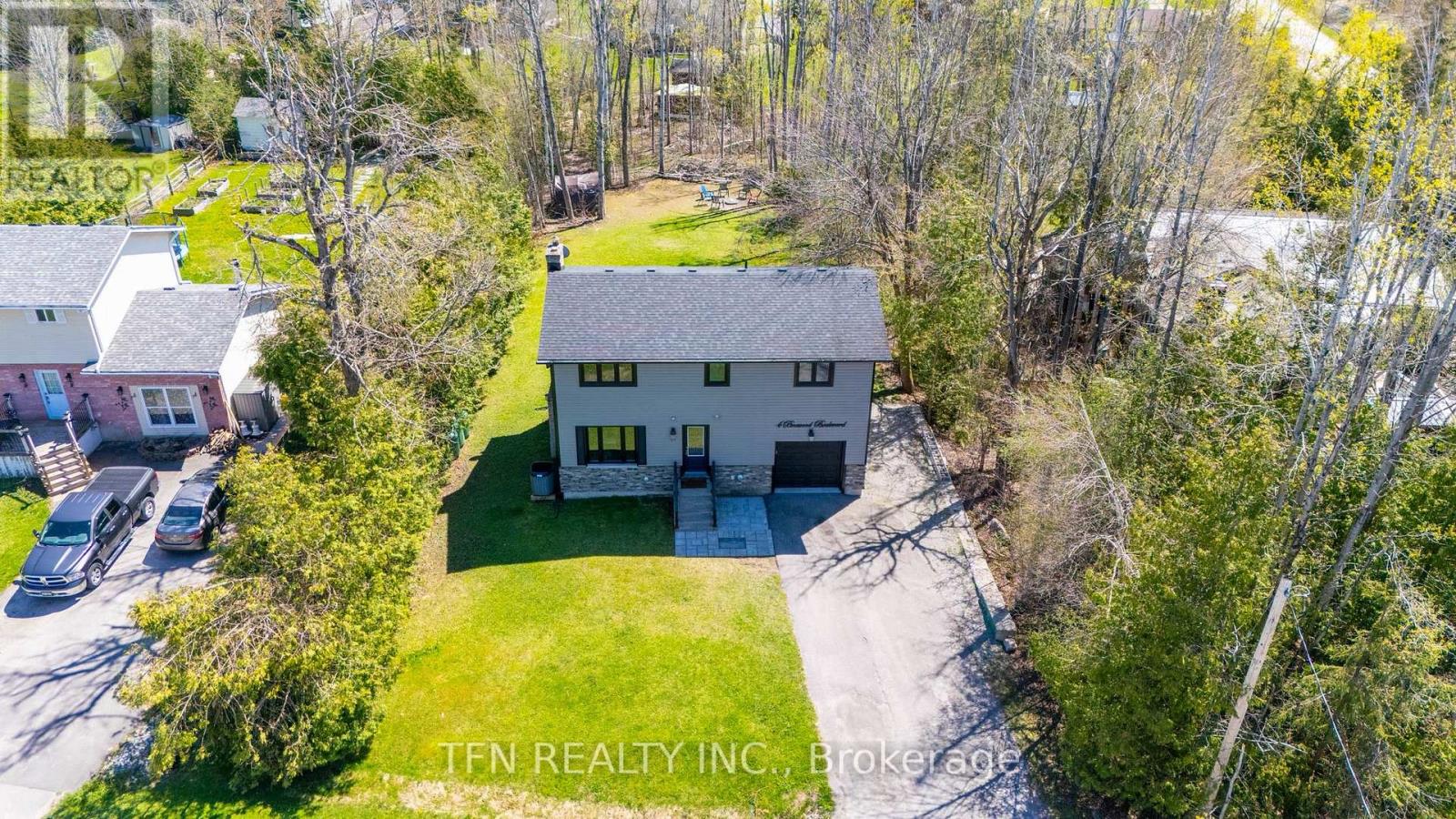 Property at 4 PINEWOOD BOULEVARD image 3