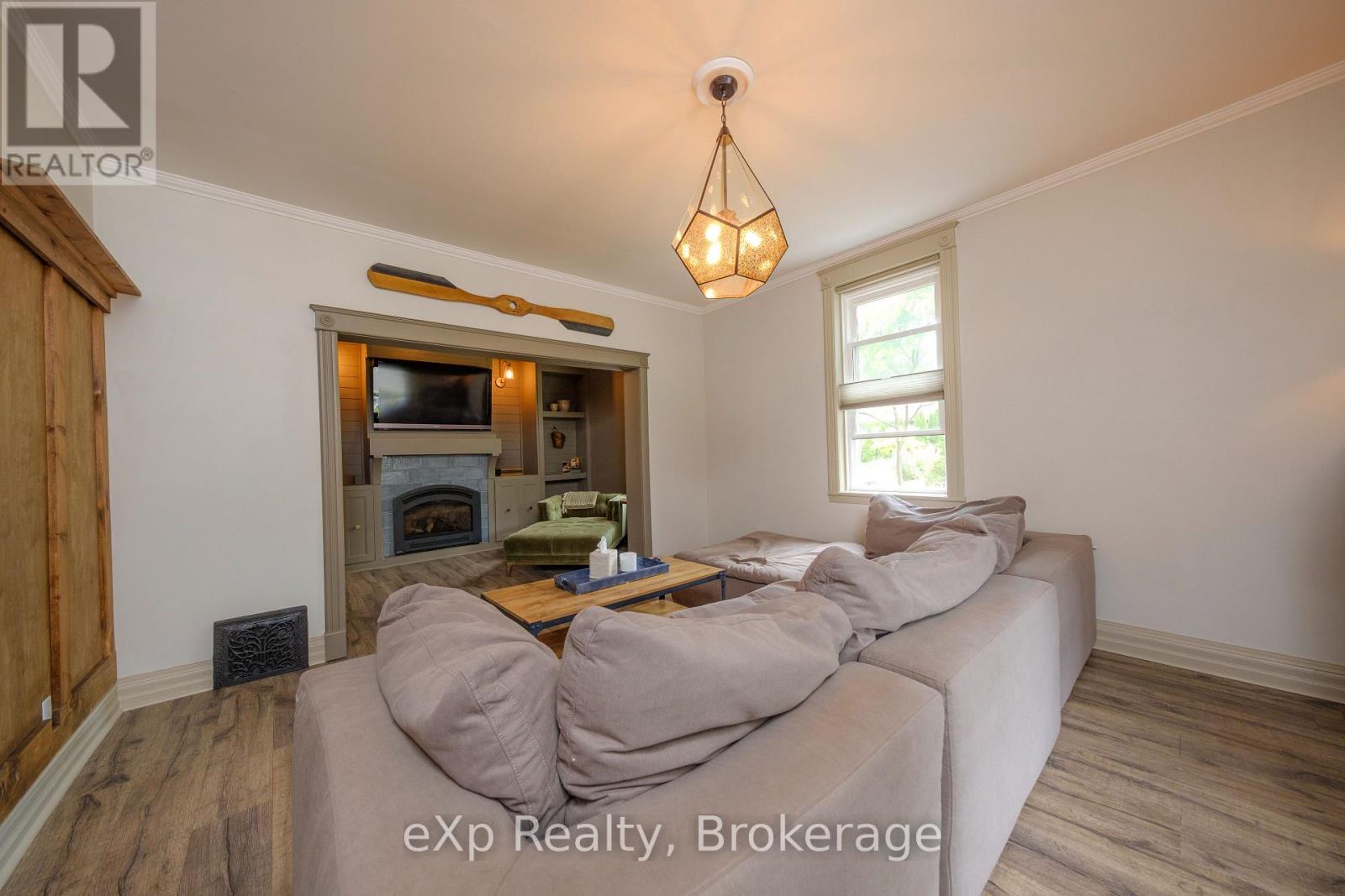 581 Queen Street, Kincardine, Ontario  N2Z 2J1 - Photo 13 - X12267487