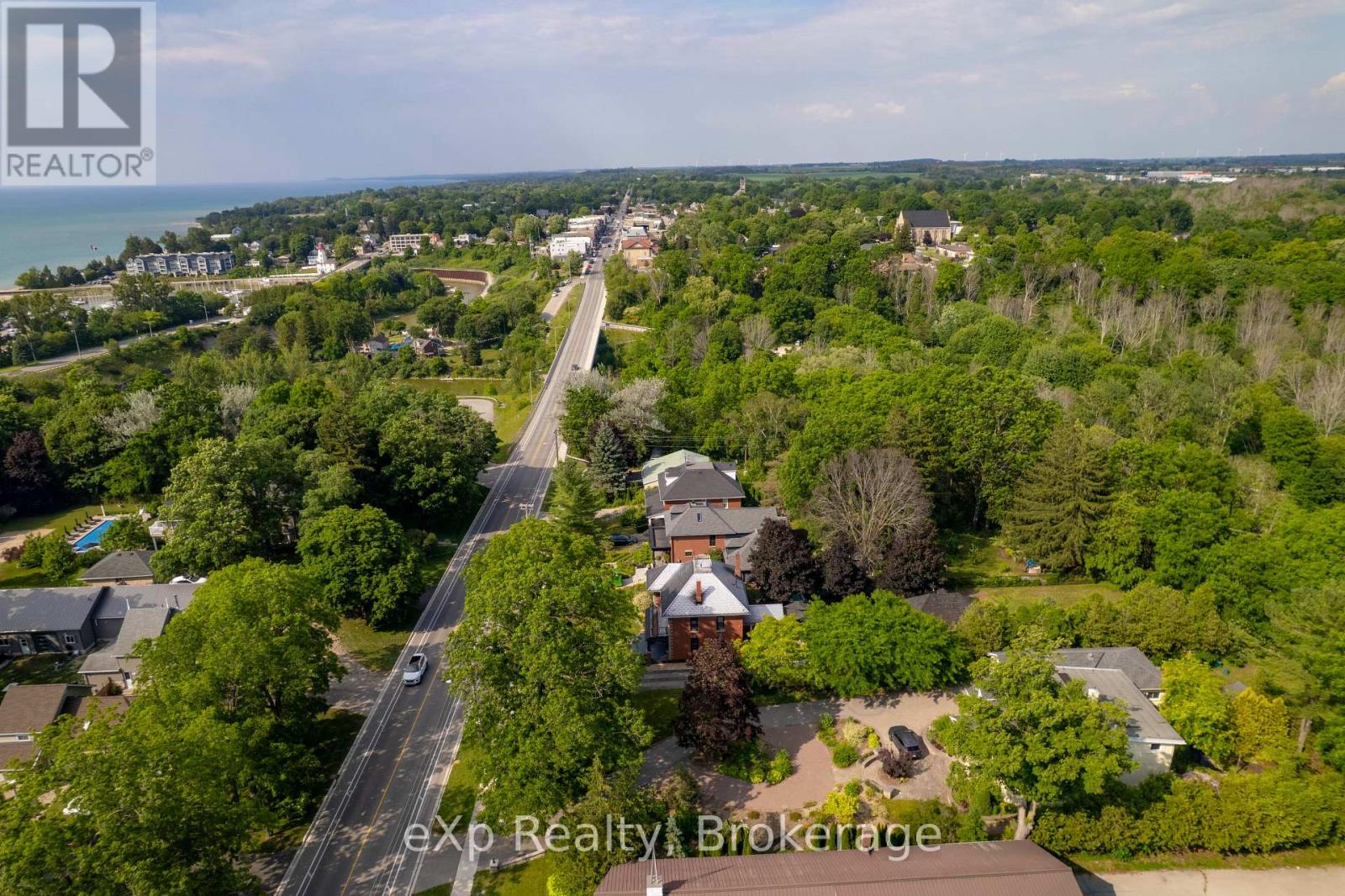 581 Queen Street, Kincardine, Ontario  N2Z 2J1 - Photo 29 - X12267487