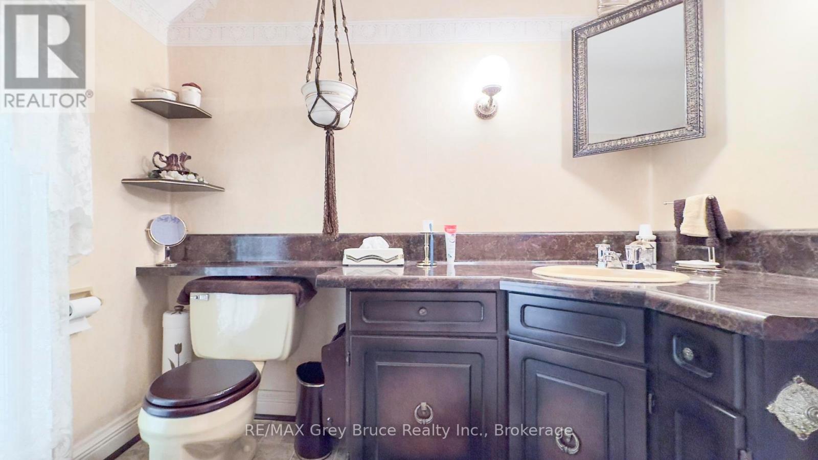 500064 Grey Road 12, West Grey, Ontario  N0C 1H0 - Photo 35 - X12267506