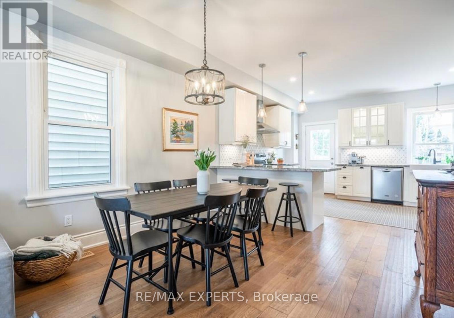 22 Burlington Street E, Hamilton, Ontario  L8L 4G2 - Photo 6 - X12267287