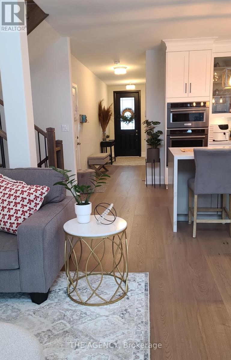 Property at 425 MELLING AVENUE image 2