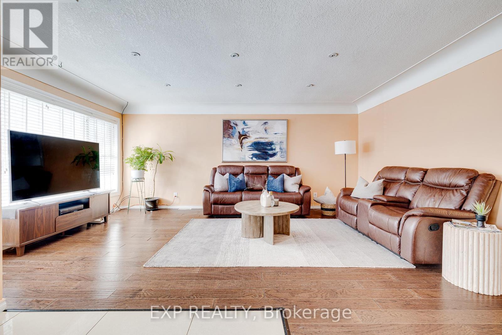 Property at 392 FISCHER HALLMAN ROAD image 4
