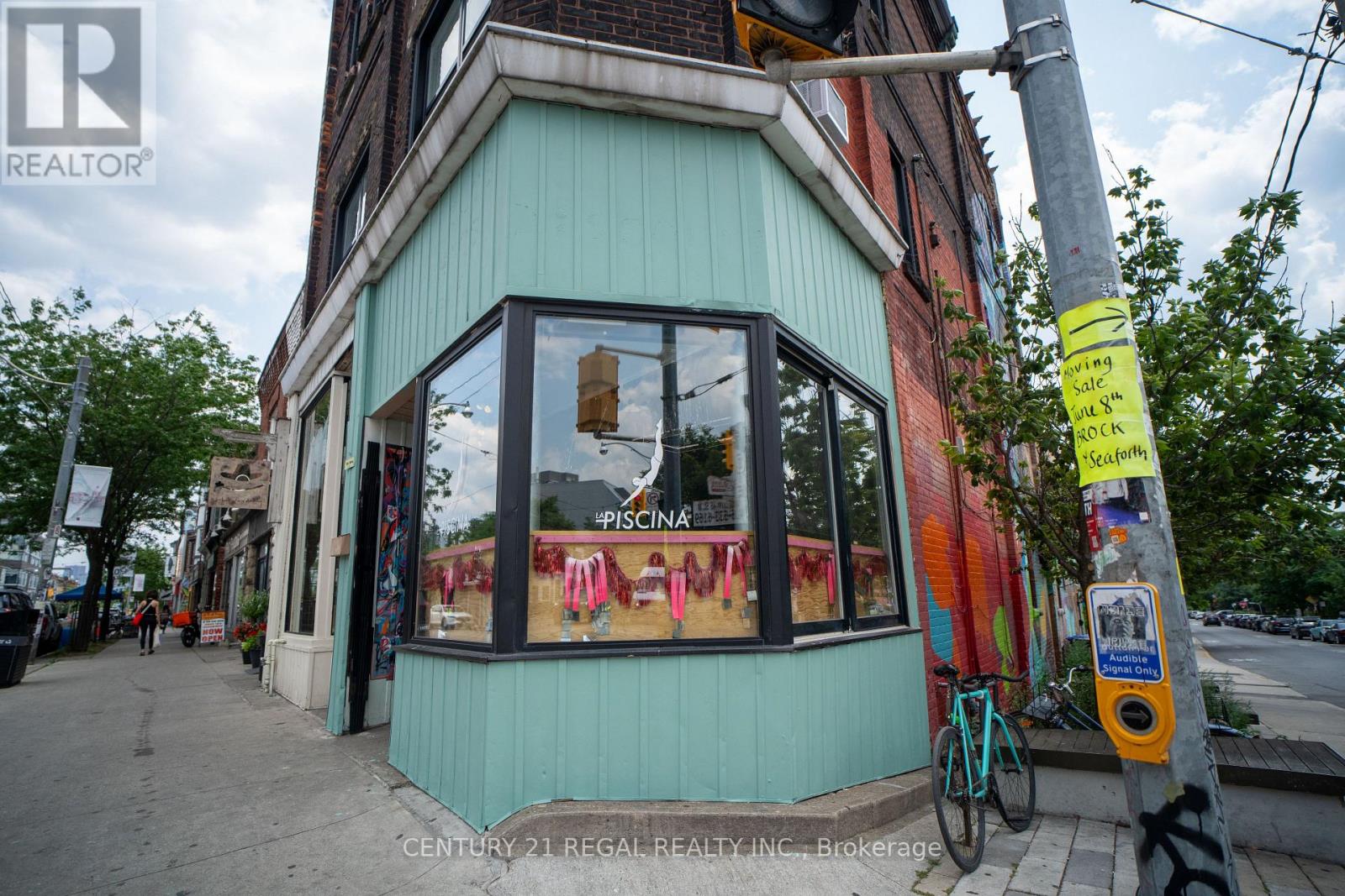 Property at 1615 DUNDAS STREET W image 1