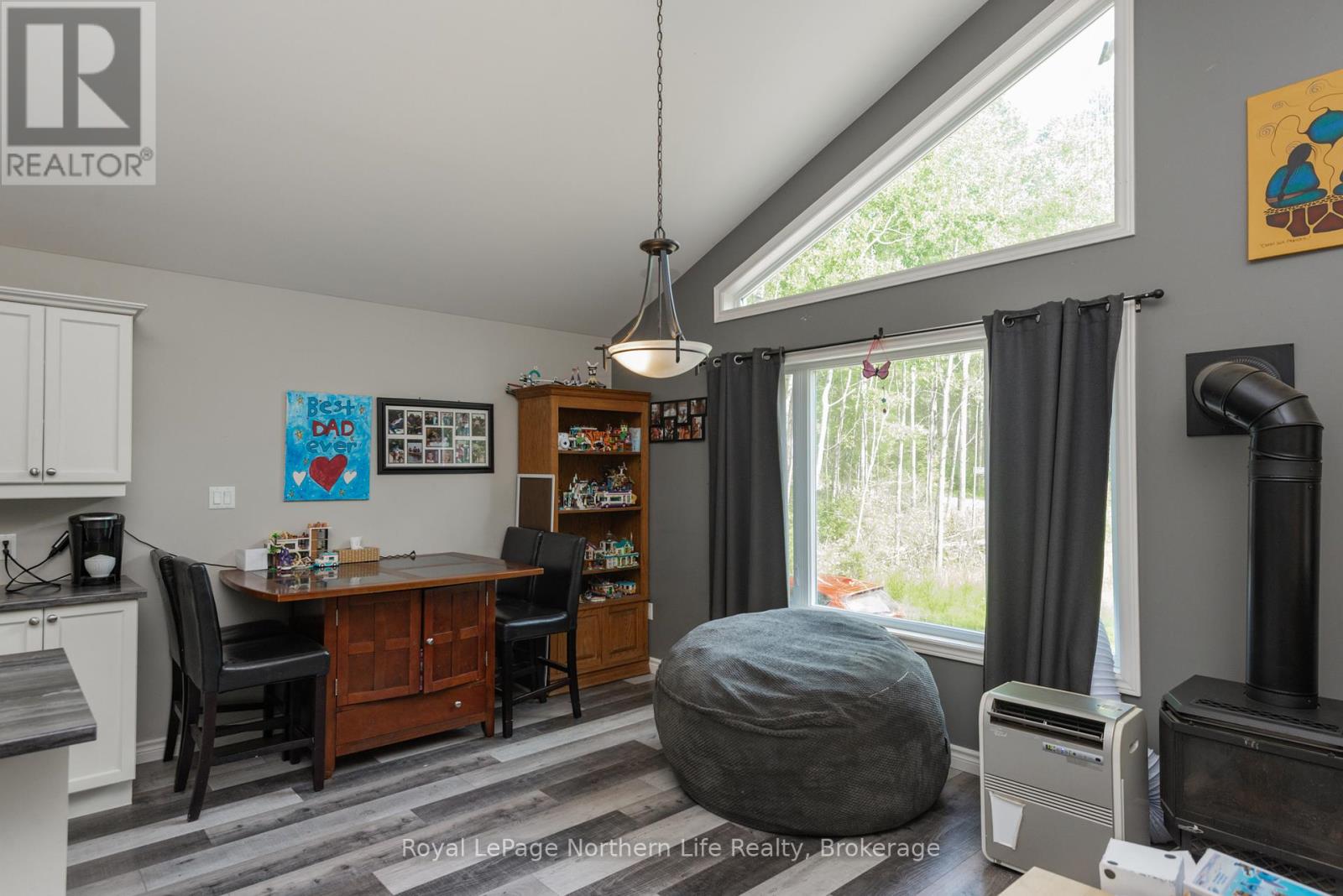 522 Hart Road, Callander, Ontario  P0H 1H0 - Photo 19 - X12267364