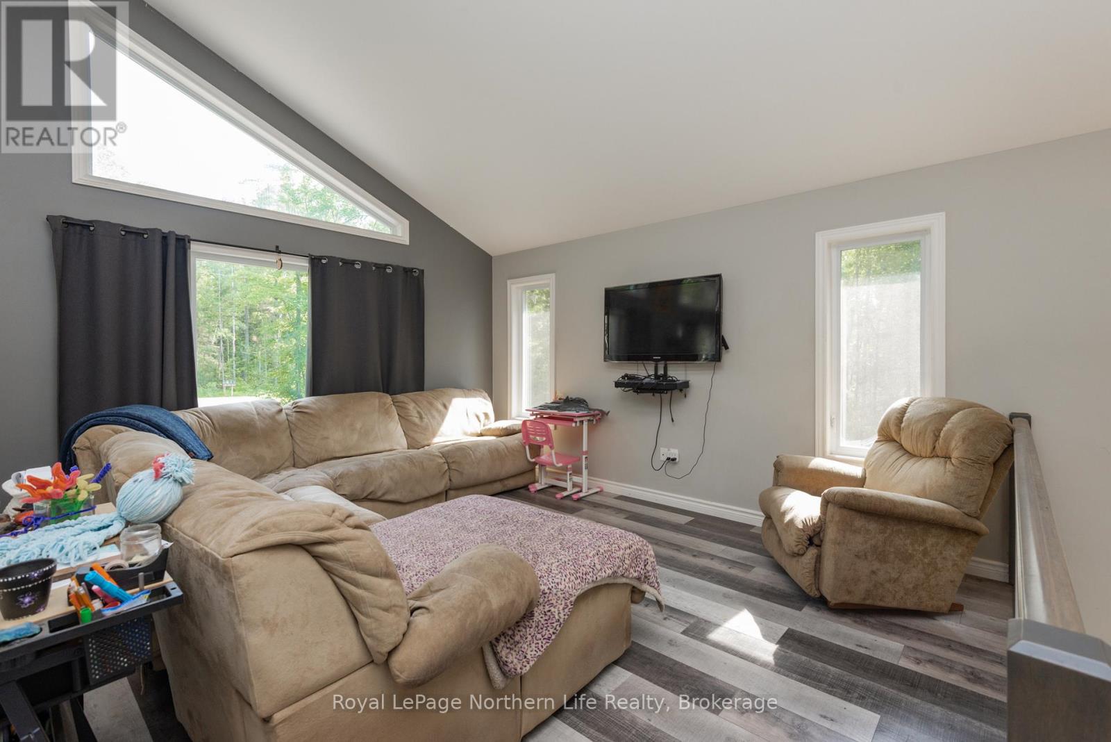522 Hart Road, Callander, Ontario  P0H 1H0 - Photo 20 - X12267364