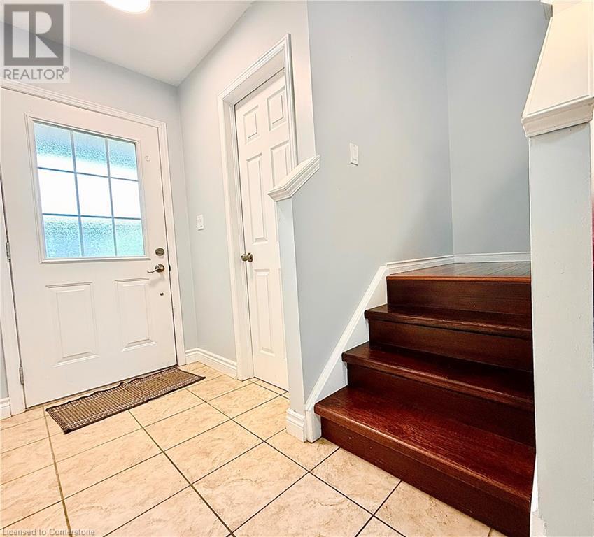 Property at 160 PROSPERITY Drive image 3
