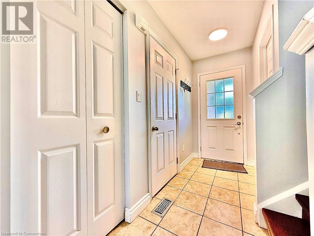 Property at 160 PROSPERITY Drive image 5