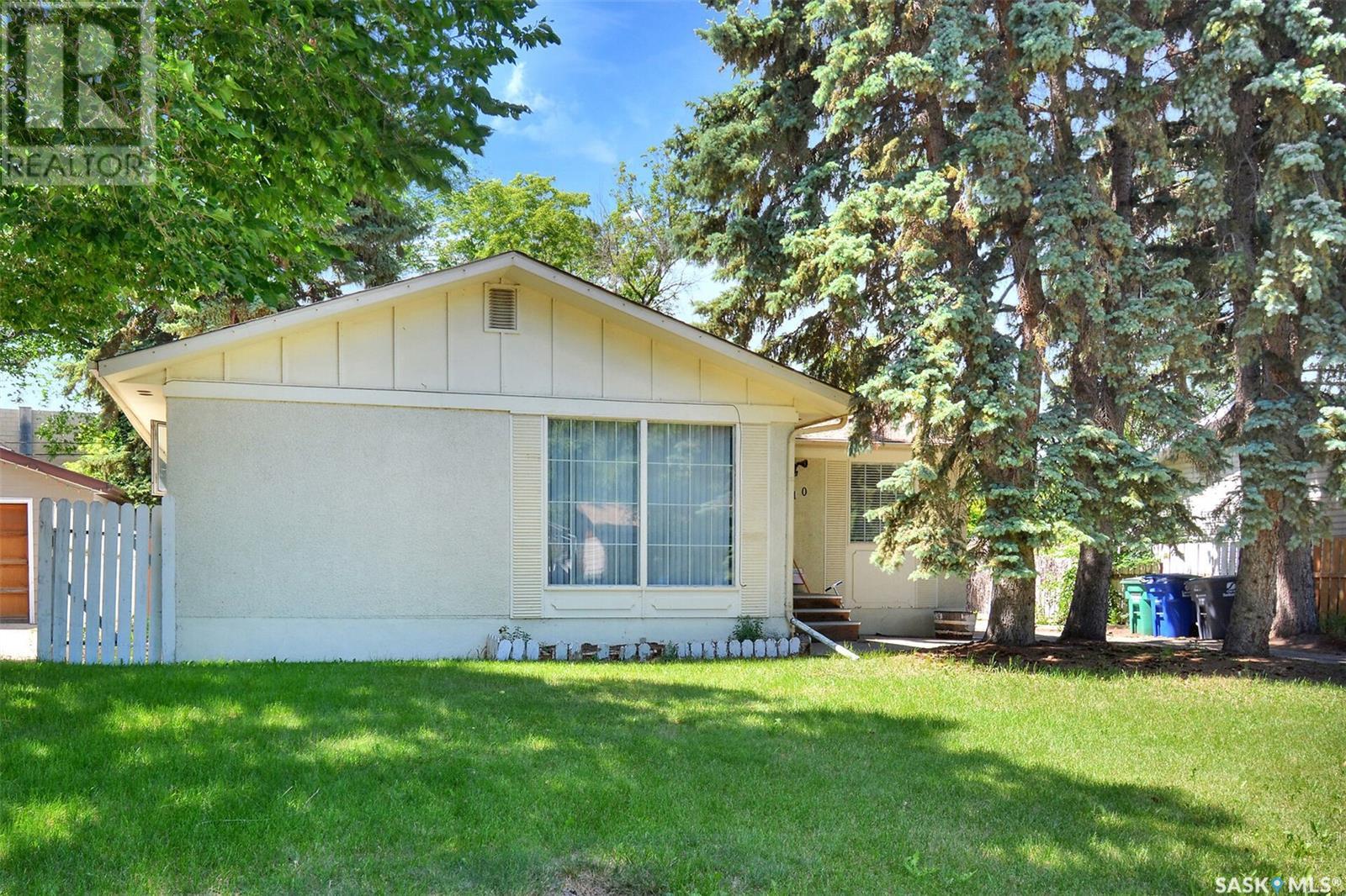 Property at 110 Spinks DRIVE image 1