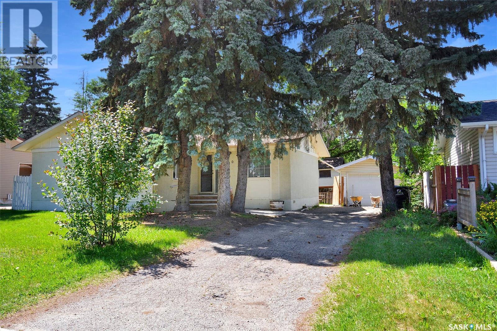 Property at 110 Spinks DRIVE image 2