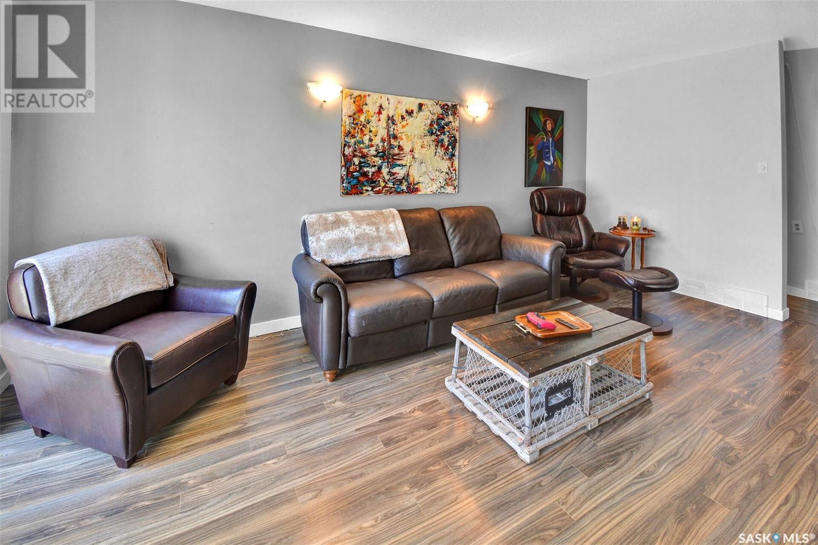 Property at 110 Spinks DRIVE image 4