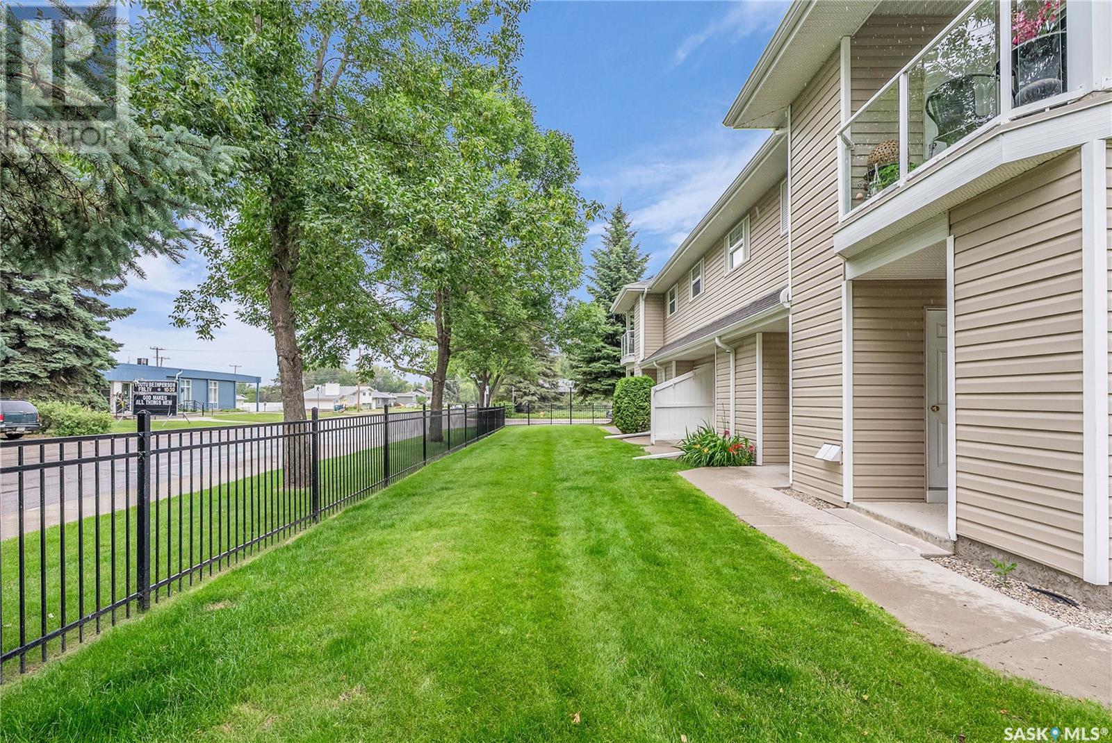 Property at 103A 141 105th STREET W image 5