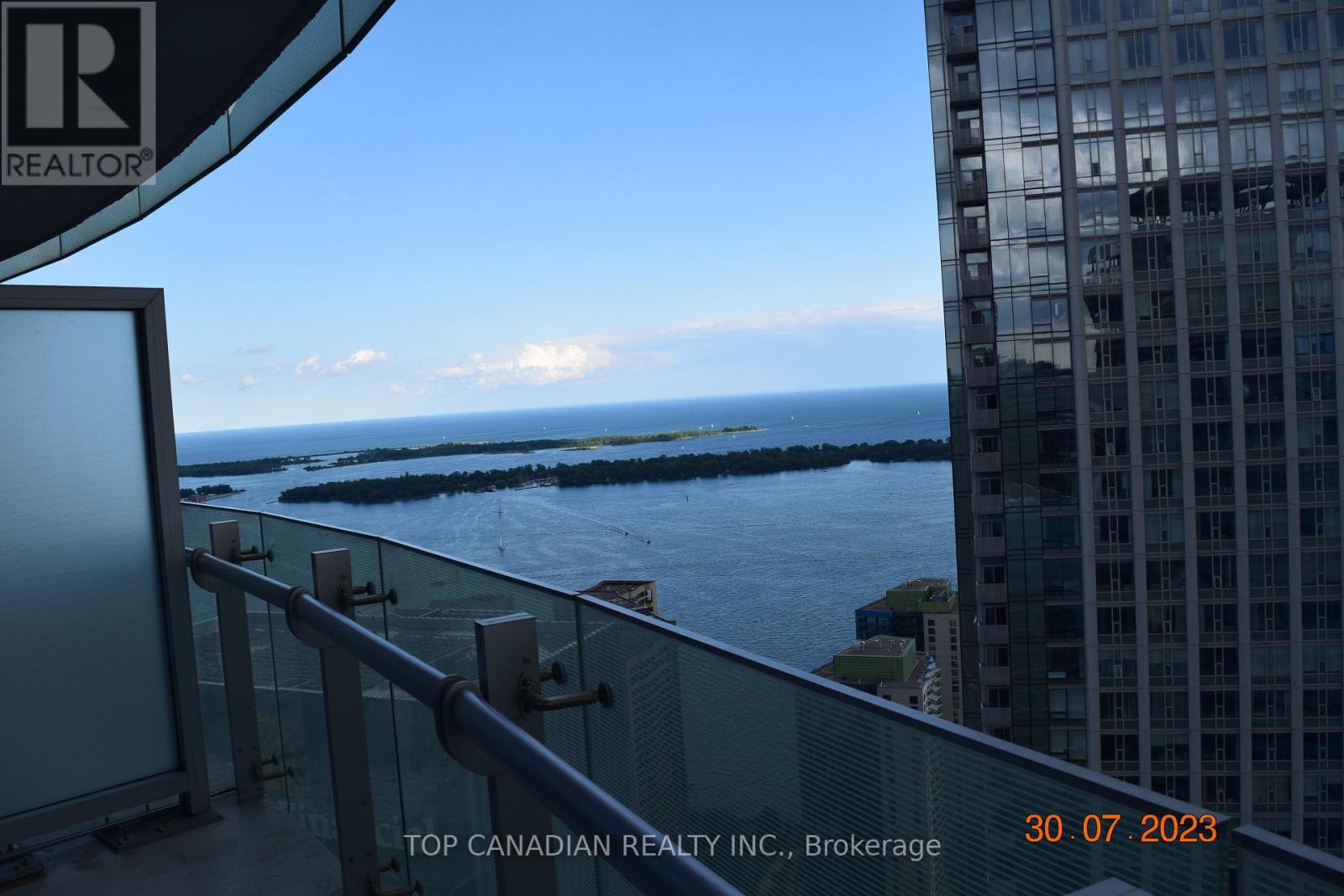 5705 - 14 York Street, Toronto (Waterfront Communities), Ontario  M5J 0B1 - Photo 17 - C12267389