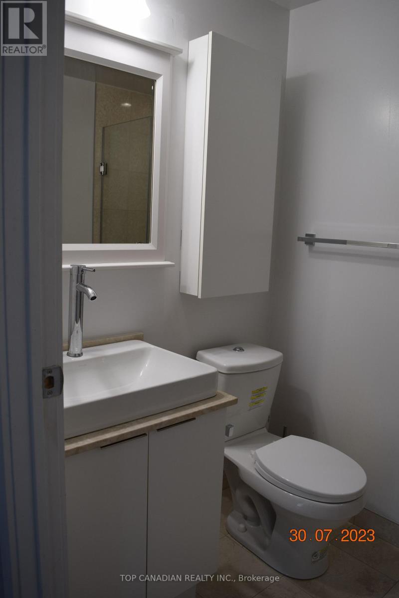 5705 - 14 York Street, Toronto (Waterfront Communities), Ontario  M5J 0B1 - Photo 5 - C12267389