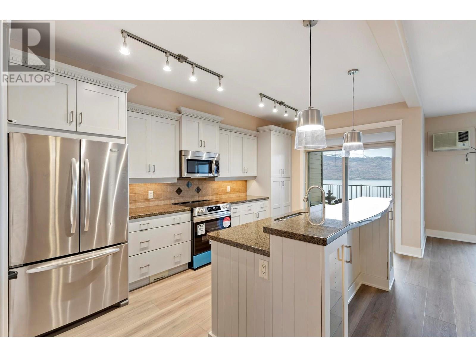 4350 Ponderosa Drive Unit# 114, Peachland, British Columbia