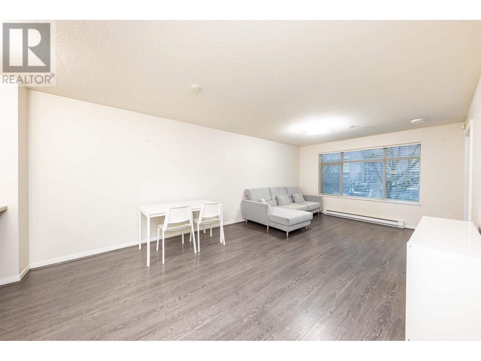 Listing Picture 11 of 24 : 113 9299 TOMICKI AVENUE, Richmond / 烈治文 - 魯藝地產 Yvonne Lu Group - MLS Medallion Club Member