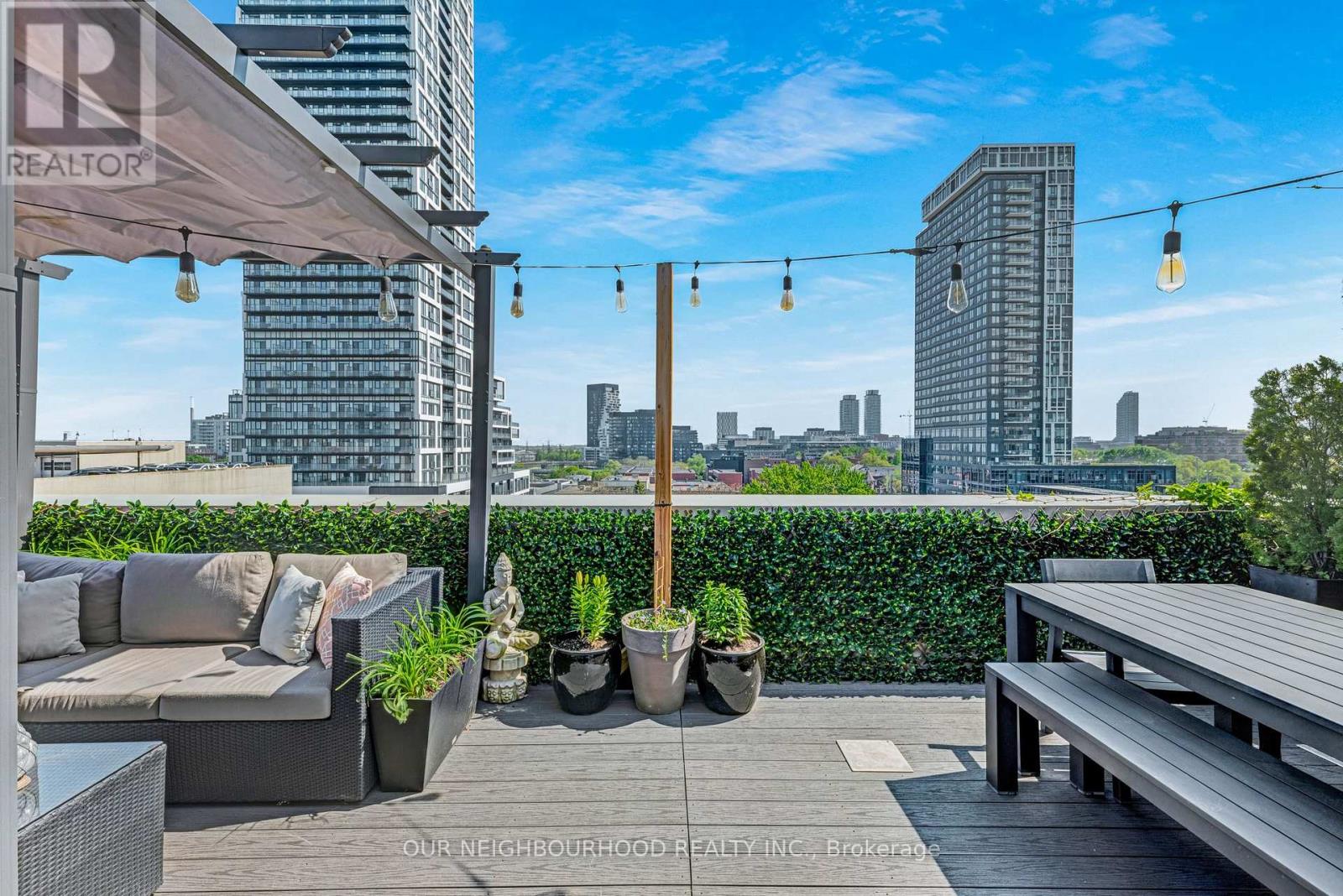 Property at PH2 - 736 DUNDAS STREET E image 2