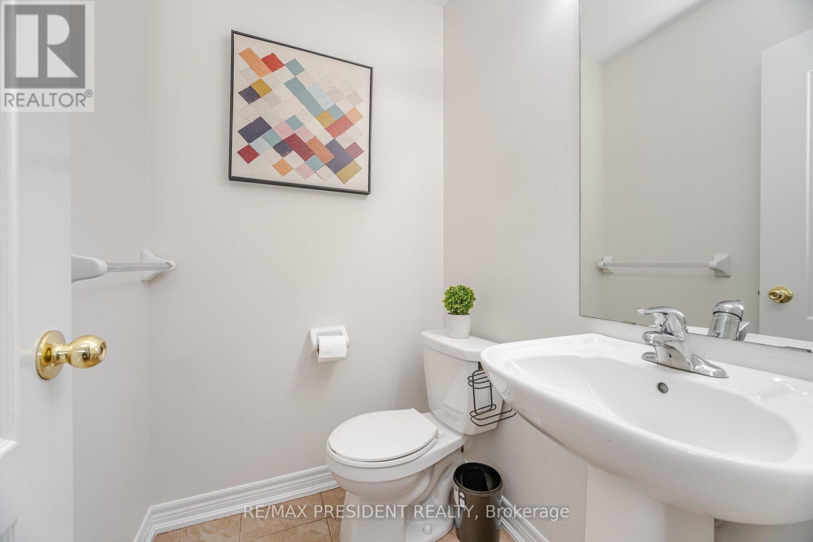 14 Tollgate Street, Brampton (Heart Lake East), Ontario  L6Z 0J1 - Photo 12 - W12267395