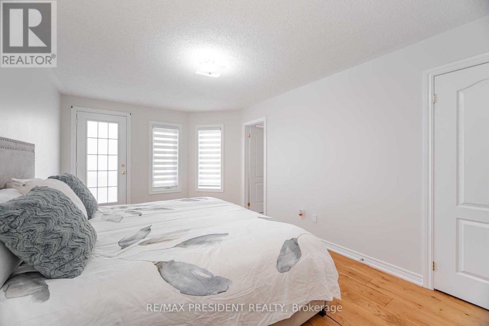 14 Tollgate Street, Brampton (Heart Lake East), Ontario  L6Z 0J1 - Photo 14 - W12267395