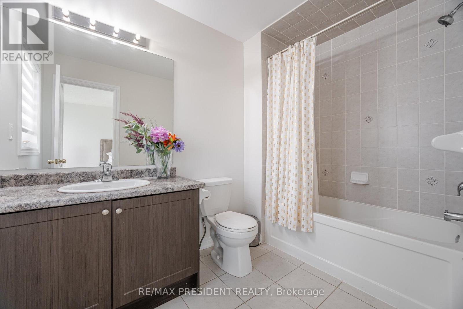 14 Tollgate Street, Brampton (Heart Lake East), Ontario  L6Z 0J1 - Photo 17 - W12267395