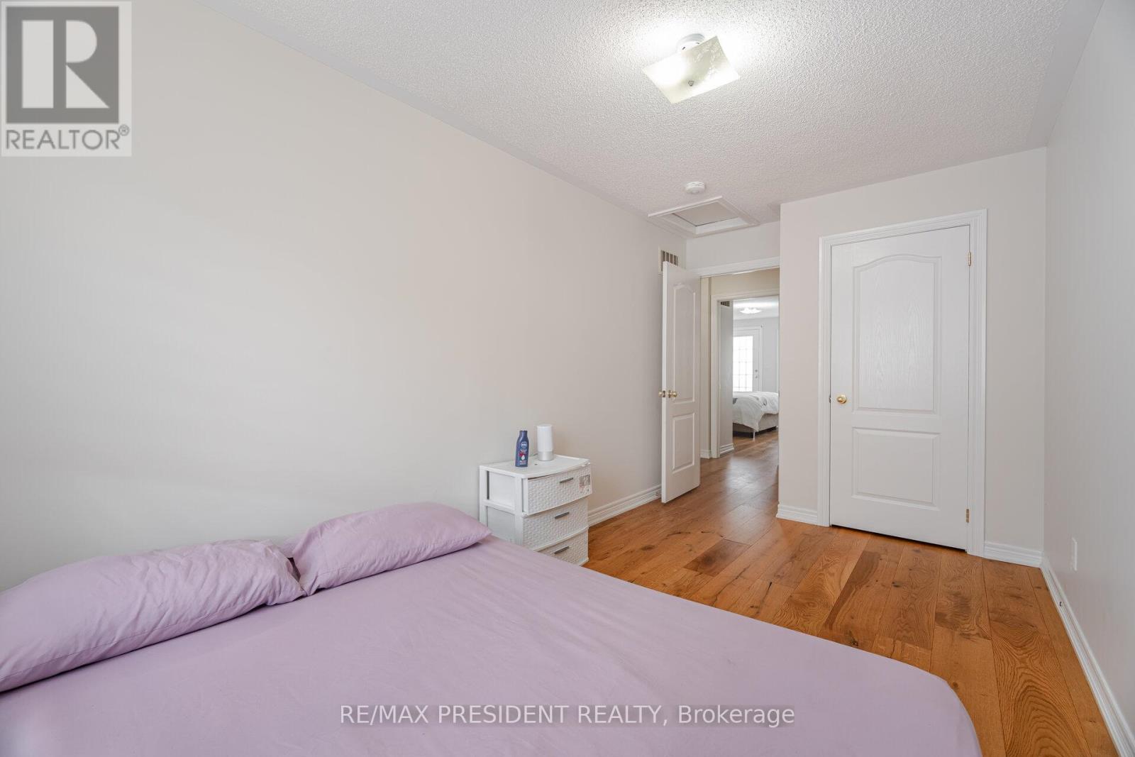 14 Tollgate Street, Brampton (Heart Lake East), Ontario  L6Z 0J1 - Photo 19 - W12267395