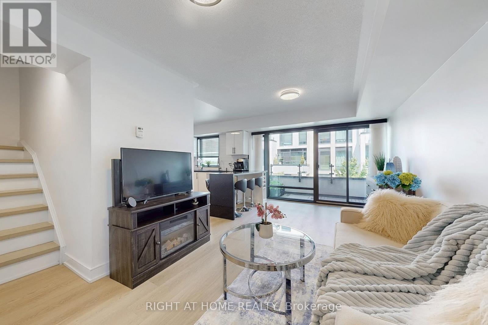 Property at 710 - 138 WIDDICOMBE HILL BOULEVARD image 2
