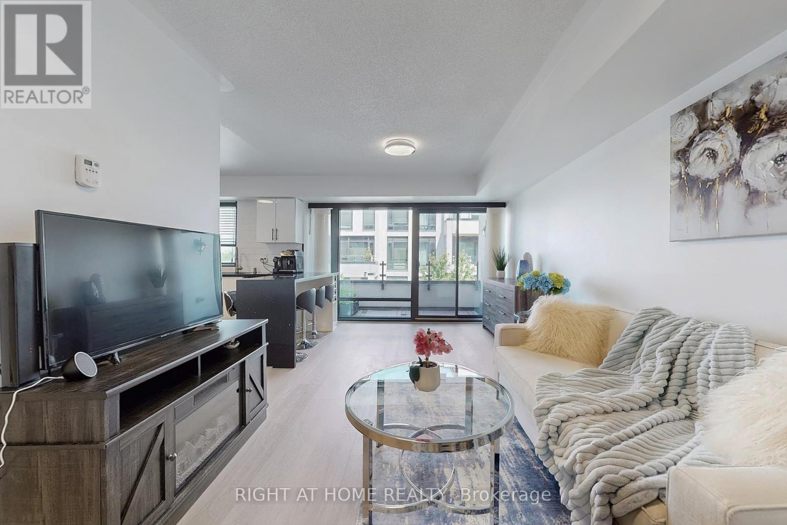 Property at 710 - 138 WIDDICOMBE HILL BOULEVARD image 4