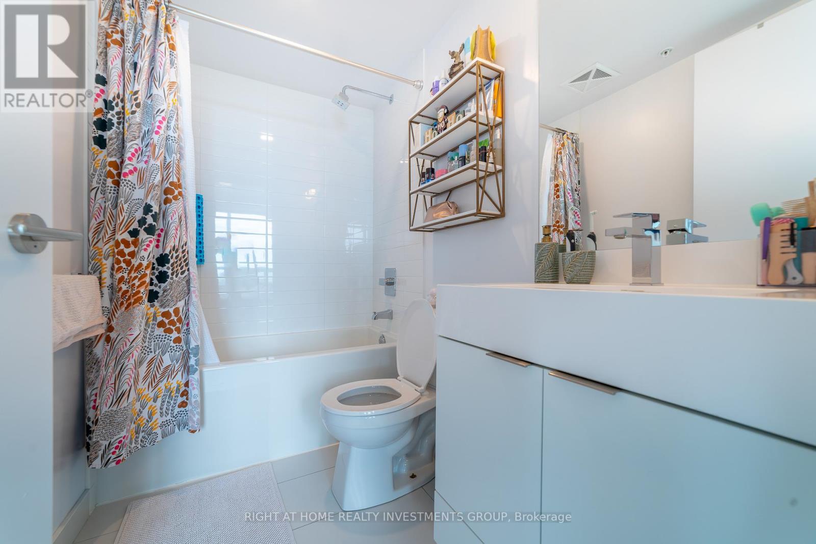 2309 - 20 Thomas Riley Rd Road W, Toronto (Islington-City Centre West), Ontario  M9B 1B1 - Photo 11 - W12267551