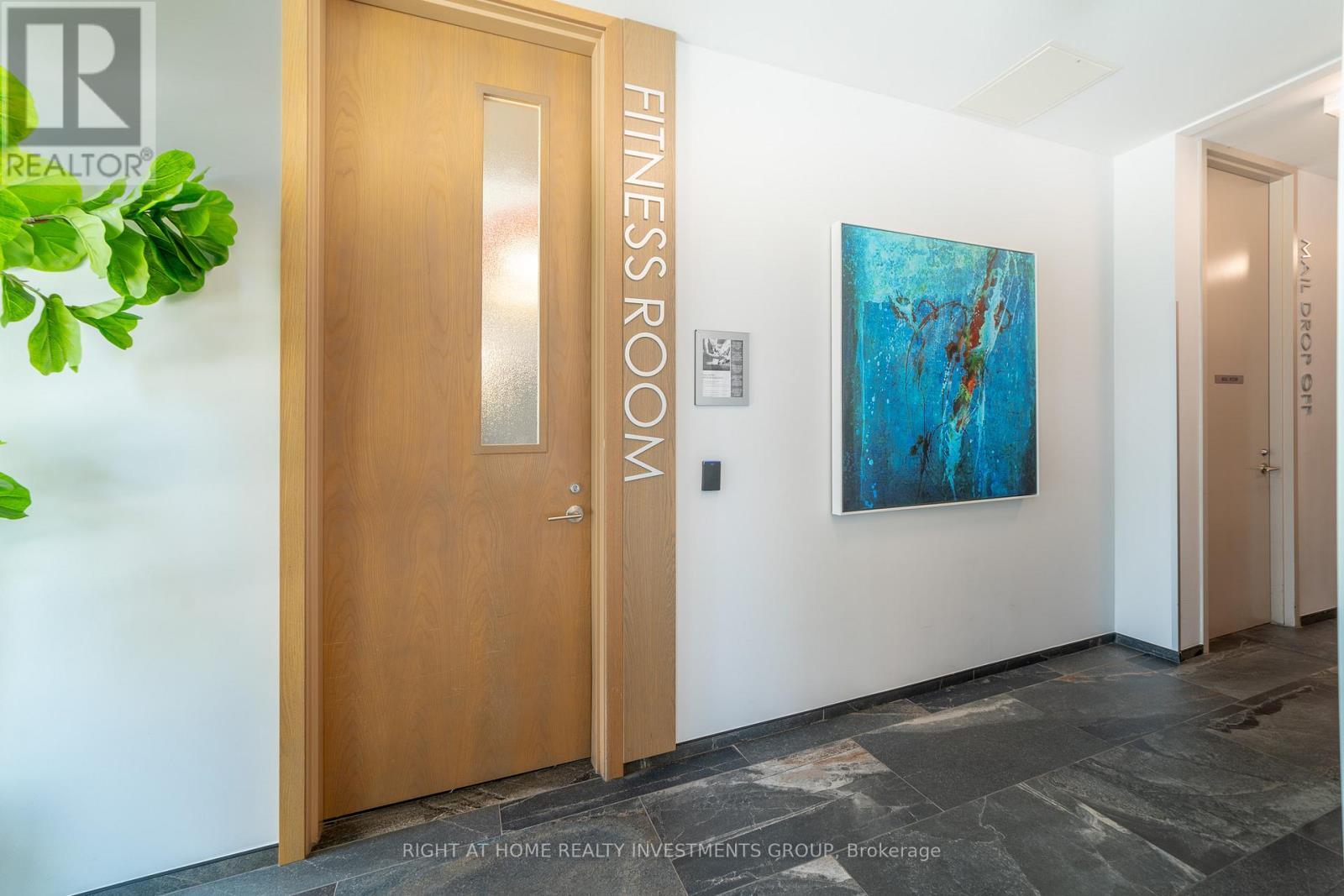 2309 - 20 Thomas Riley Rd Road W, Toronto (Islington-City Centre West), Ontario  M9B 1B1 - Photo 14 - W12267551