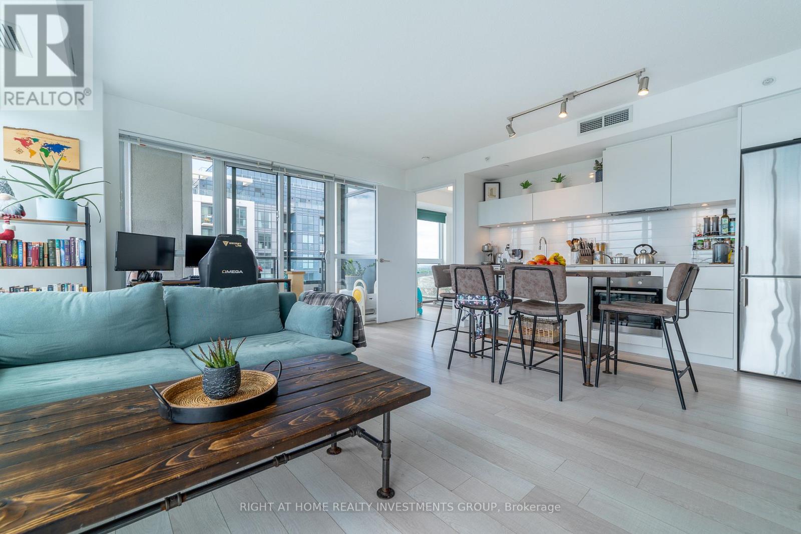2309 - 20 Thomas Riley Rd Road W, Toronto (Islington-City Centre West), Ontario  M9B 1B1 - Photo 3 - W12267551