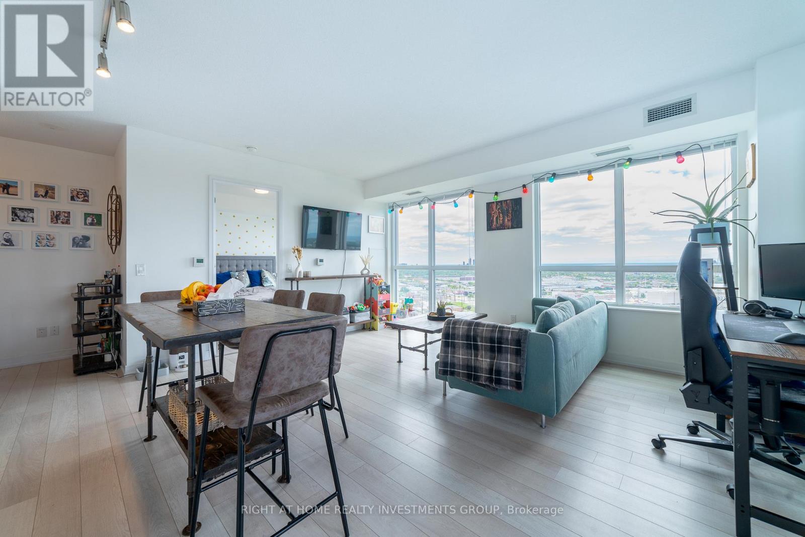 2309 - 20 Thomas Riley Rd Road W, Toronto (Islington-City Centre West), Ontario  M9B 1B1 - Photo 6 - W12267551